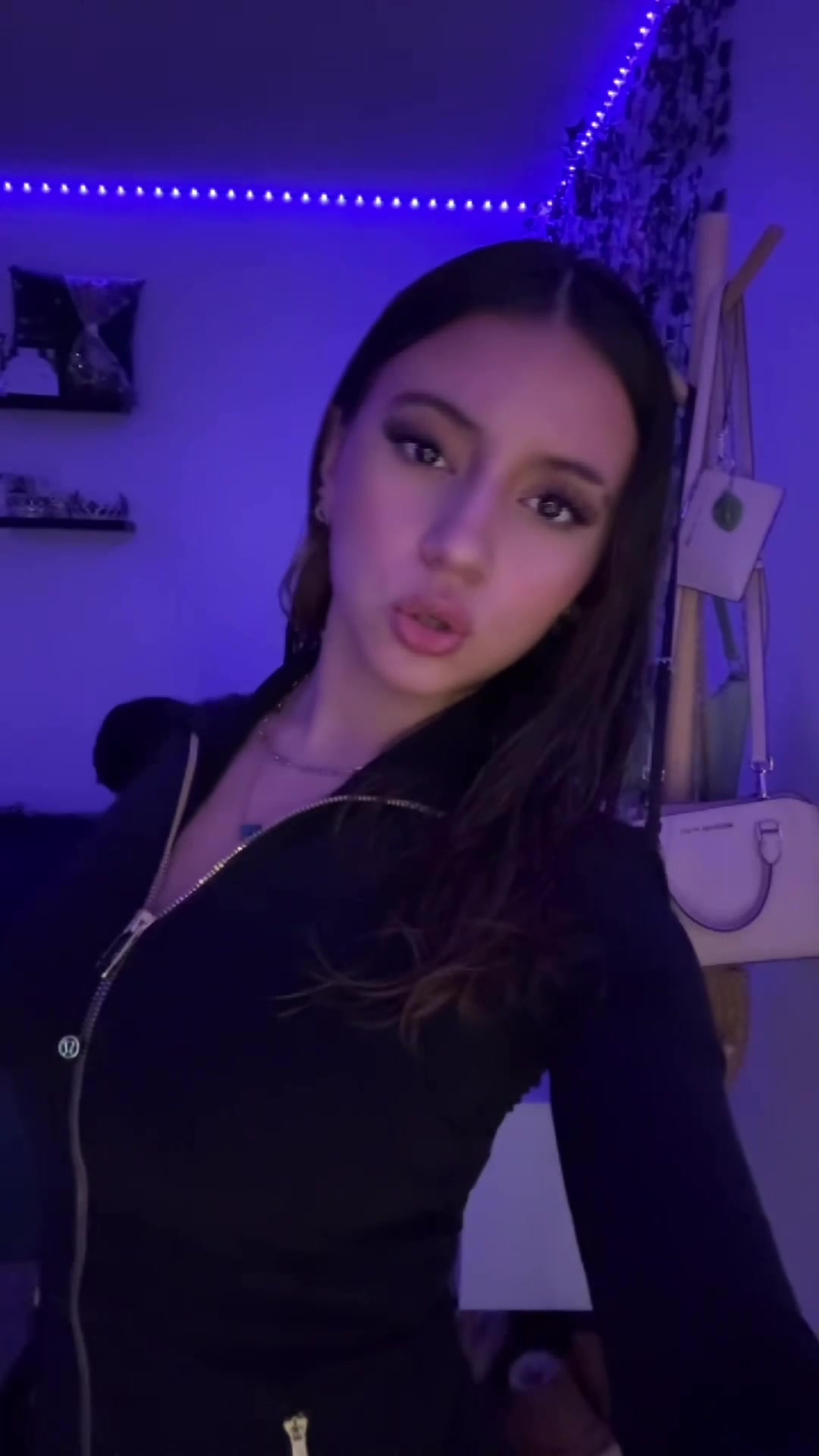 @𝓰