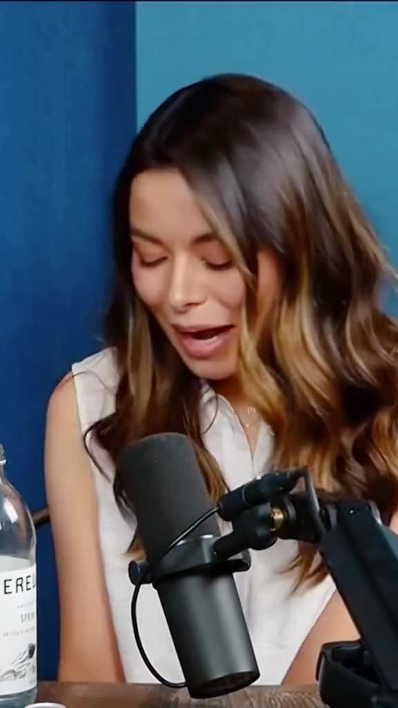 @Miranda Cosgrove