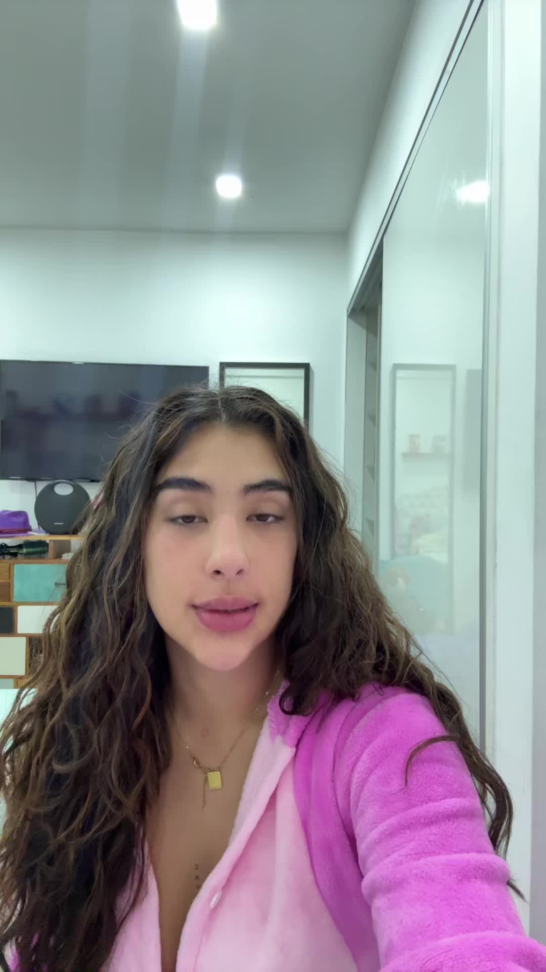 @Lalebarranco