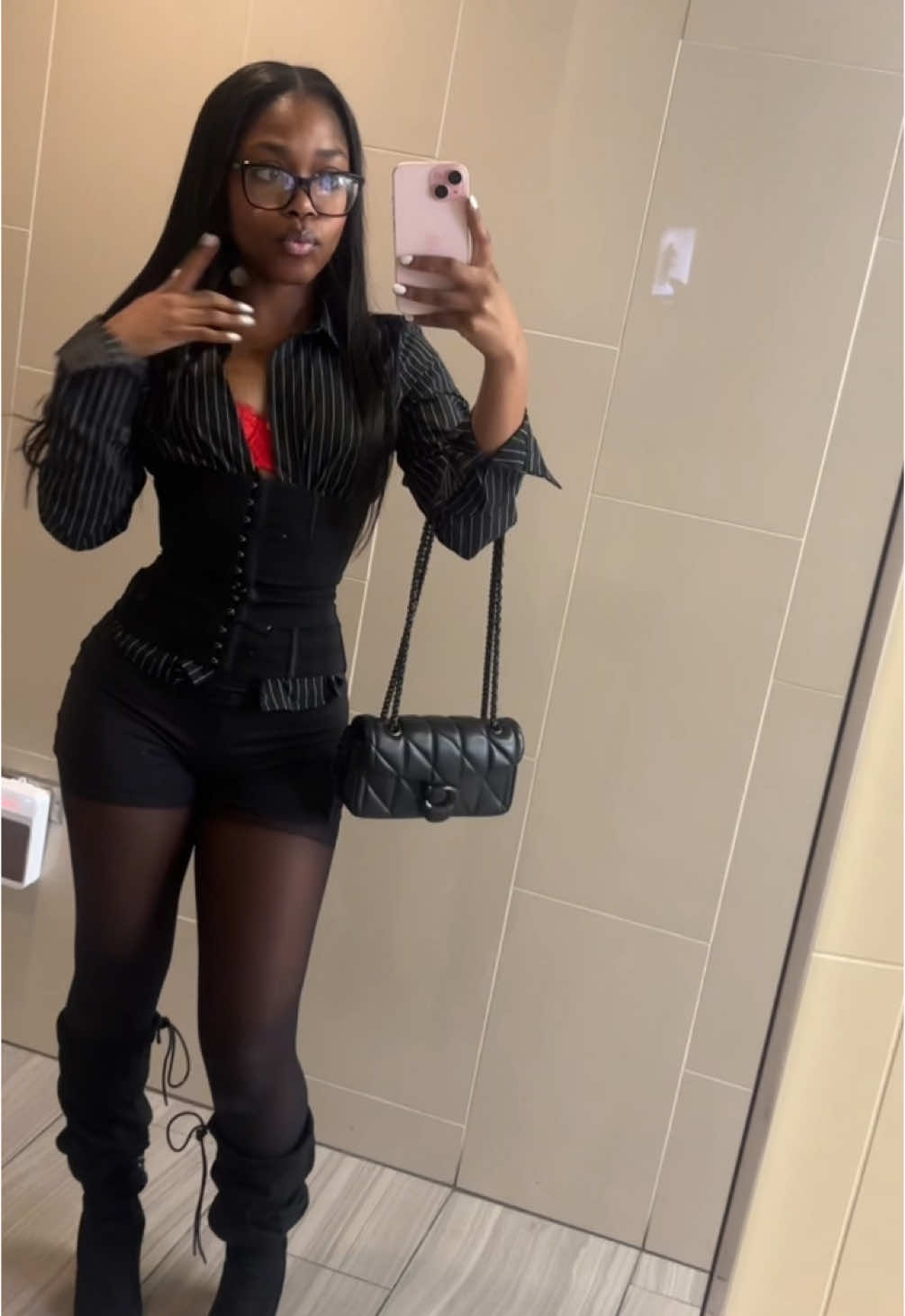 @Monique👅