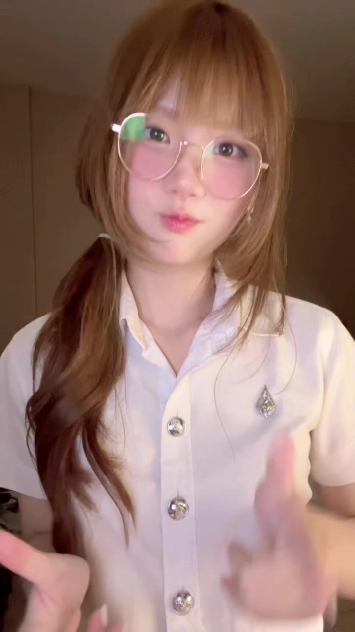 @babyyjeenee