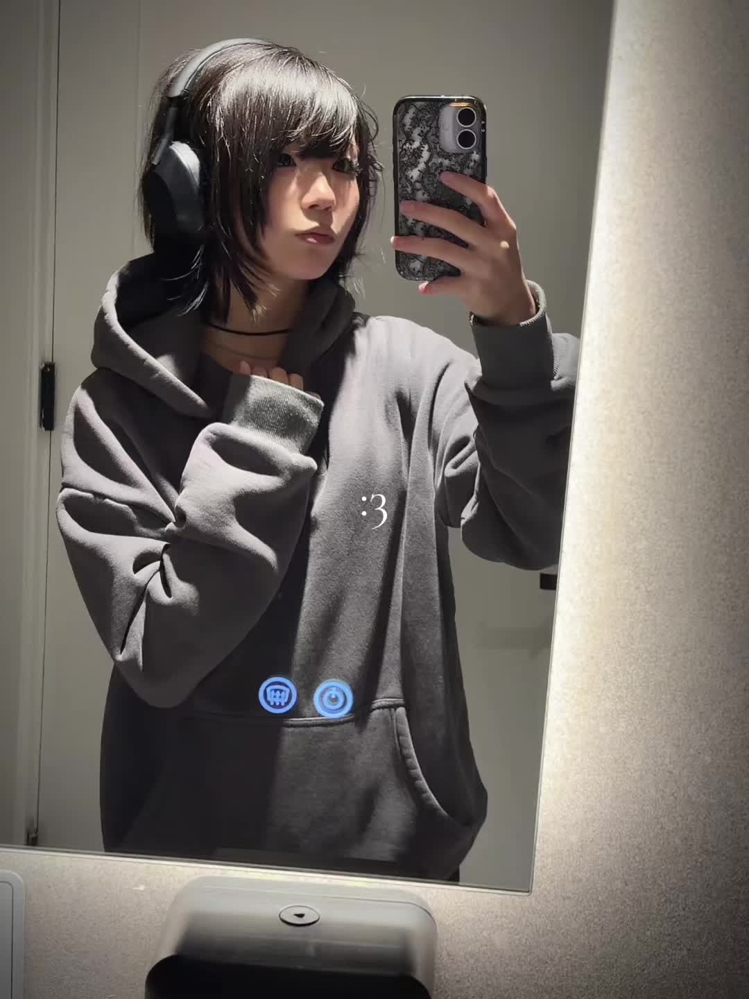 @𑣲. tess