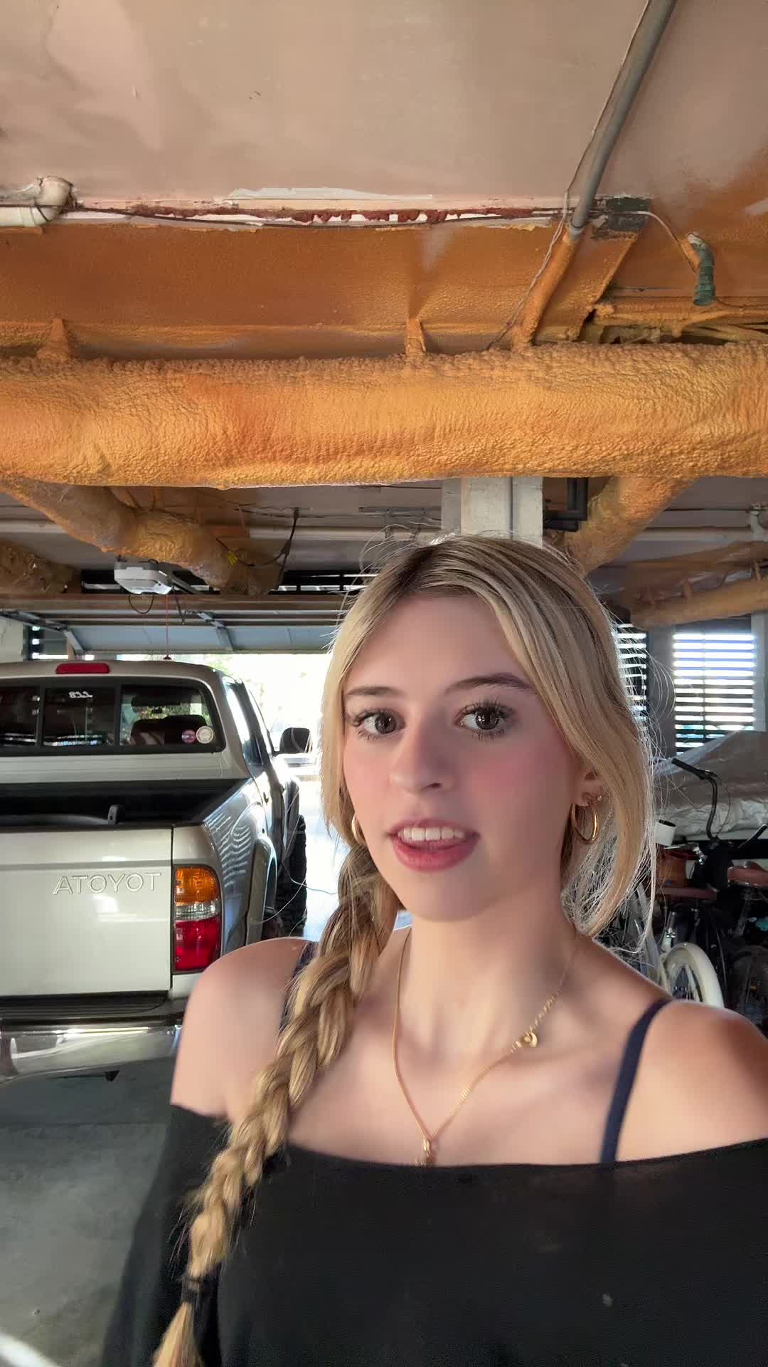 @🪩🥂