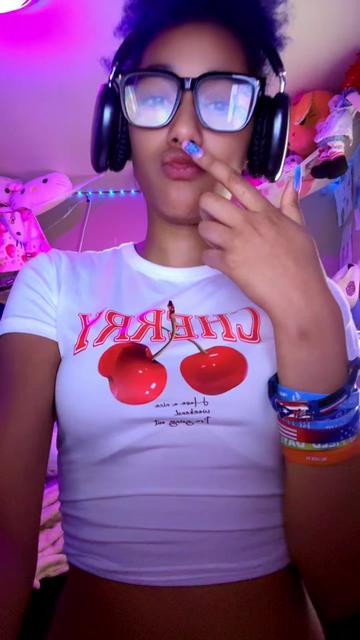 @pretty_mama43
