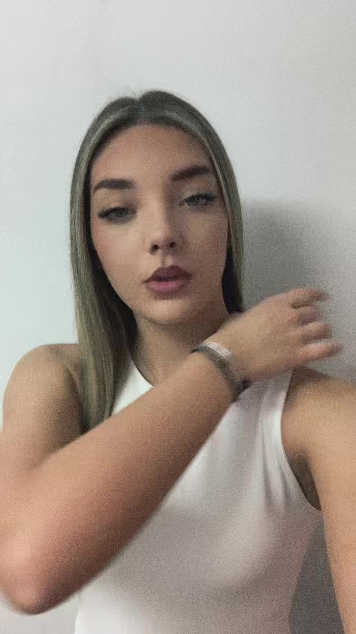 @𝒱𝑀