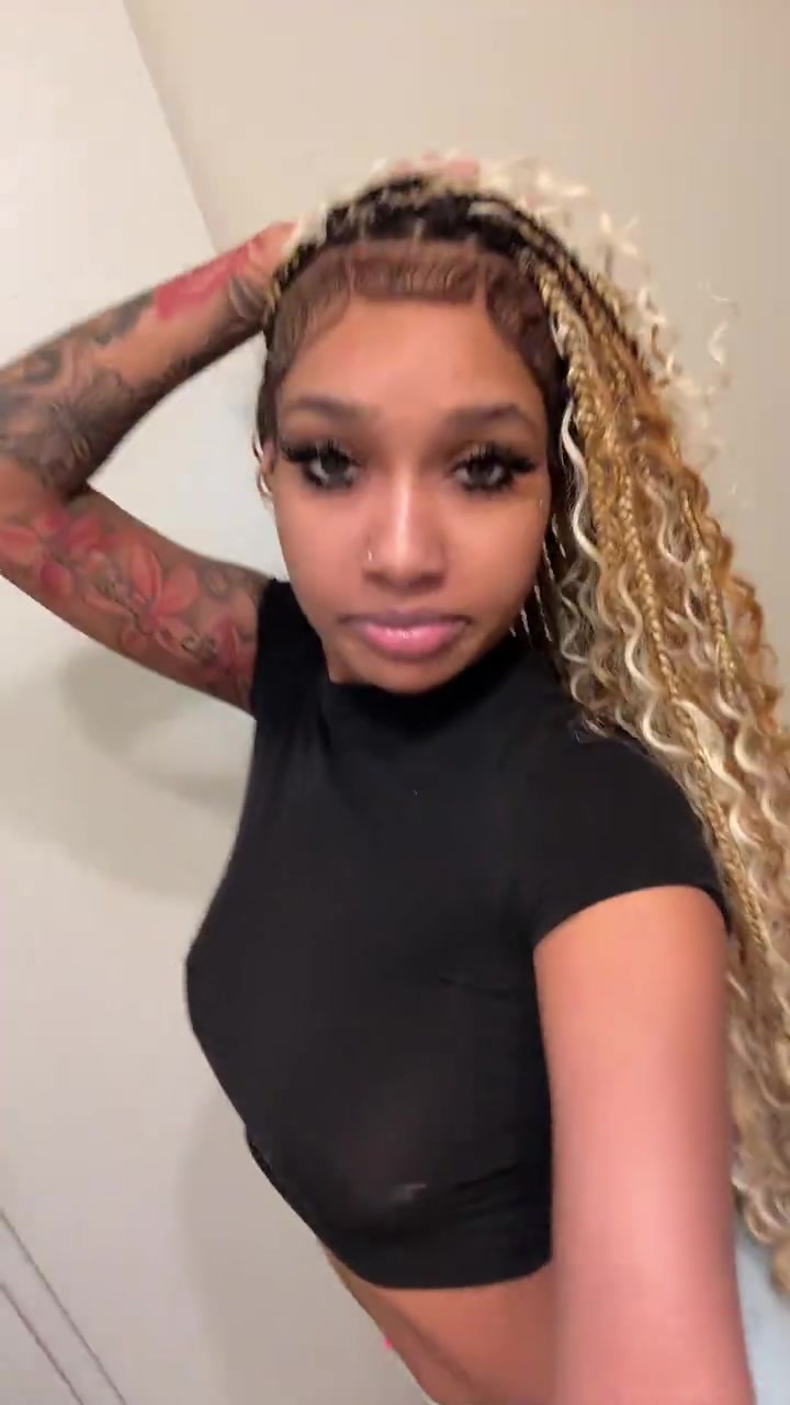 @🕸️