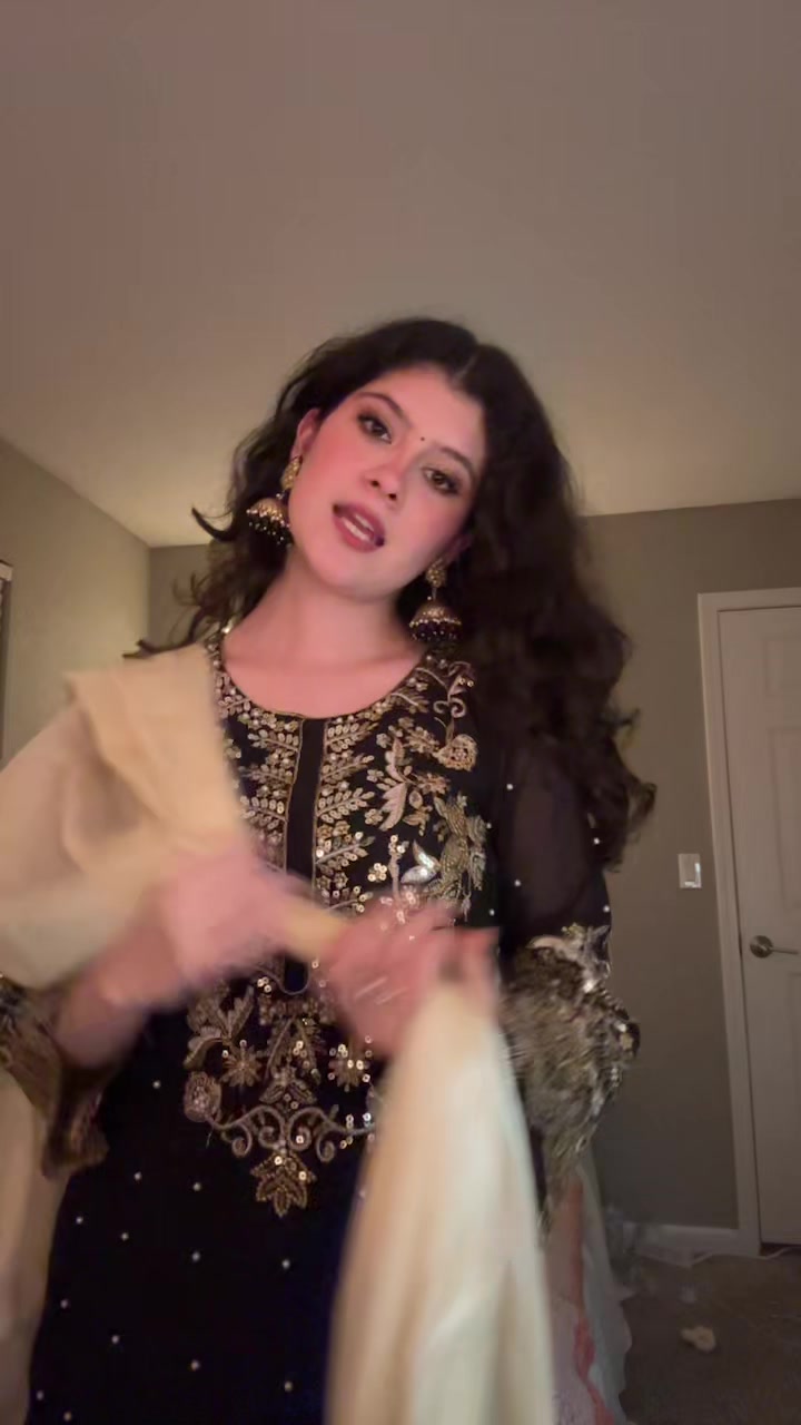 @Sunidhi_Prashar