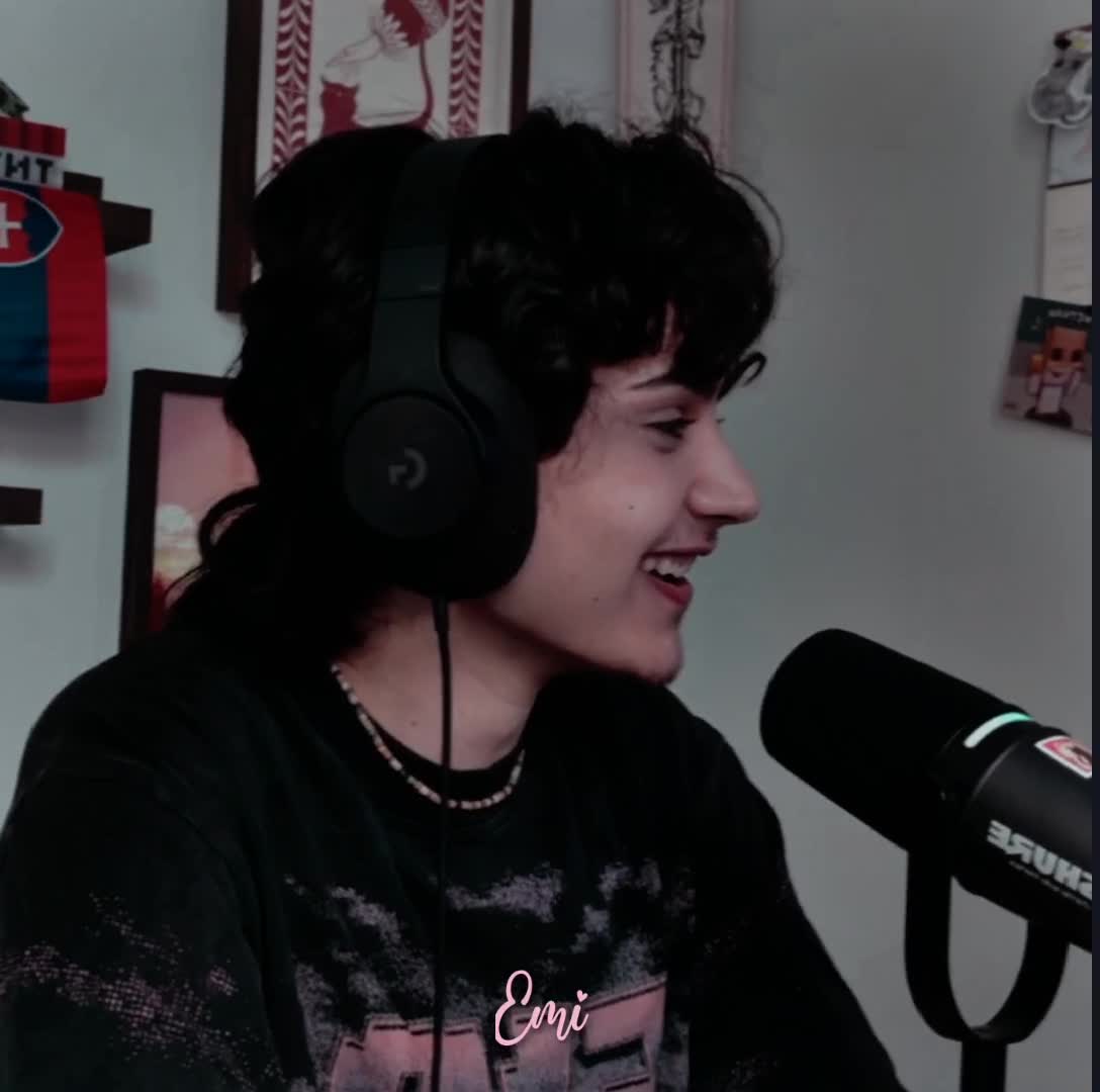 @emi🌸🖇️