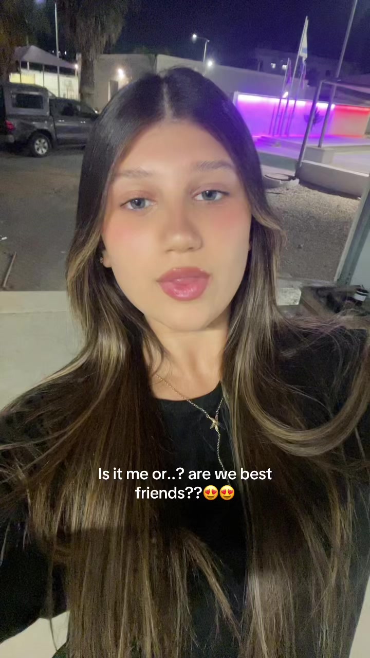 @גל אשכנזי - זמרת יוצרת🎤
