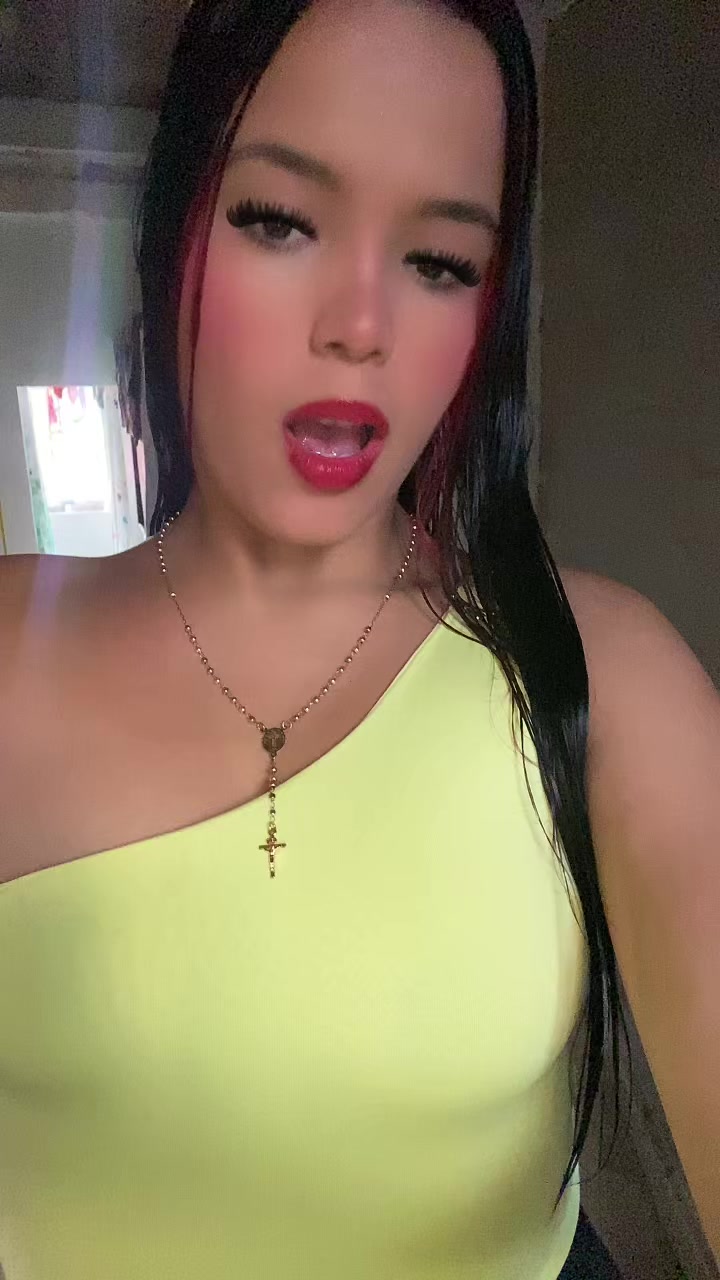 @Laura Reinoso ๐…