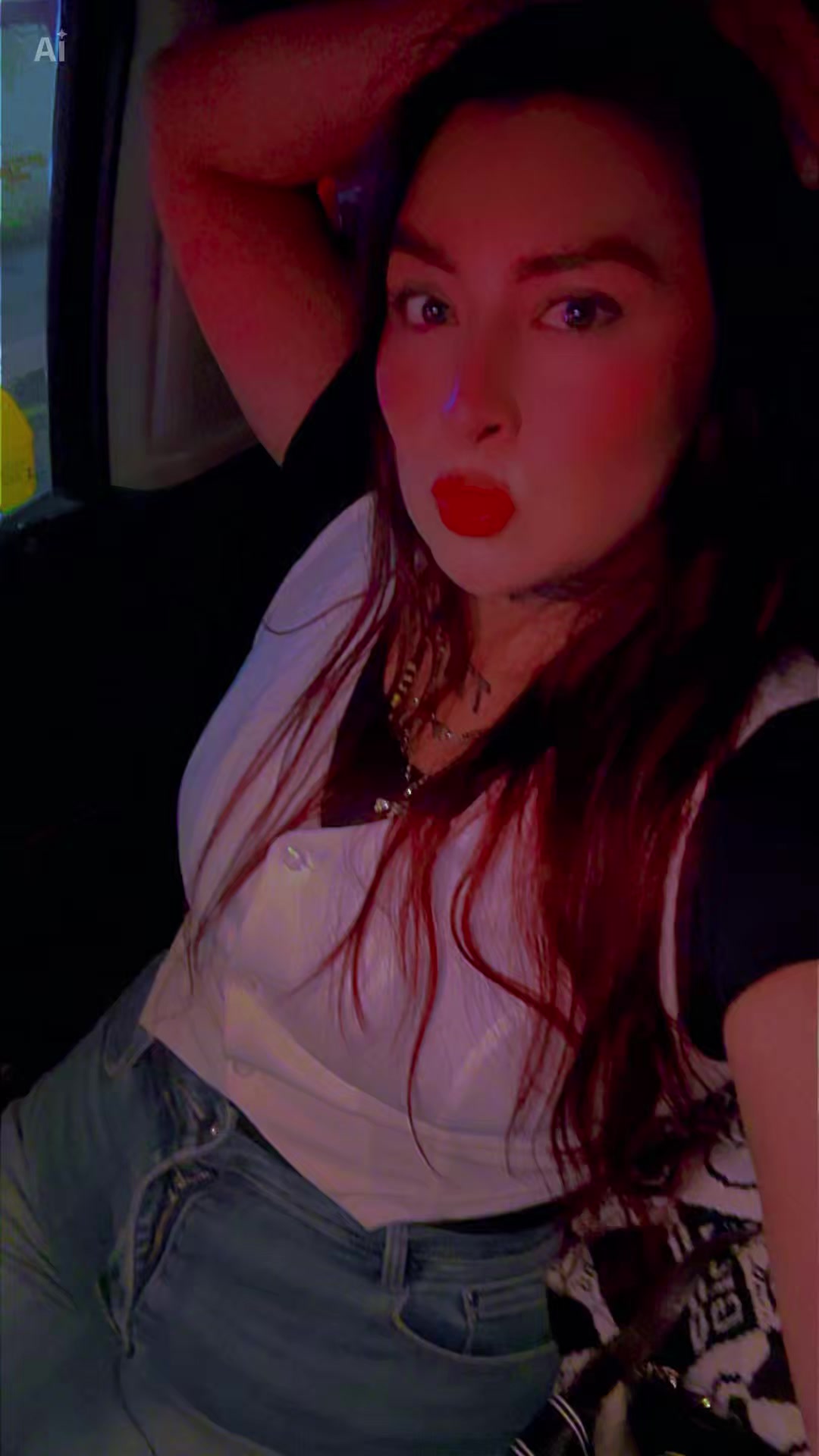 @Woman love…16