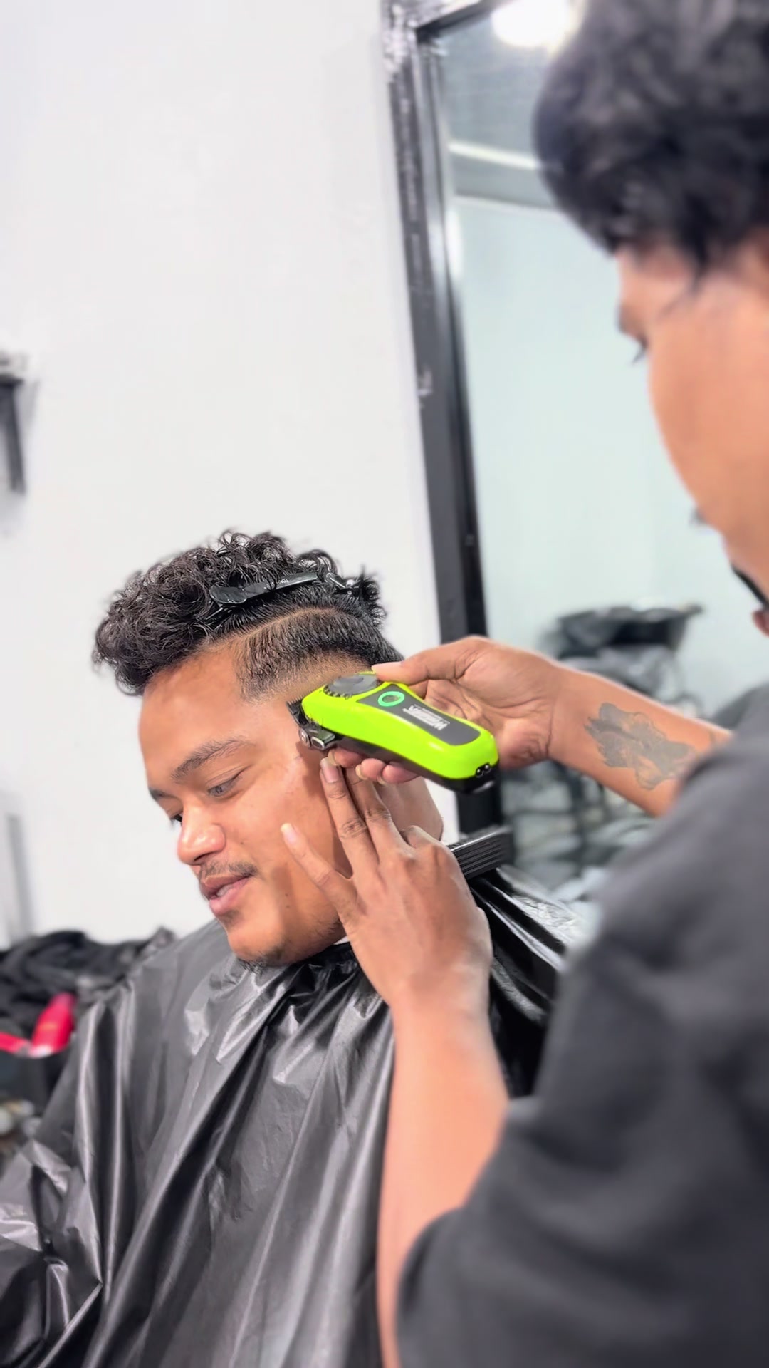 @Puru BarberShop