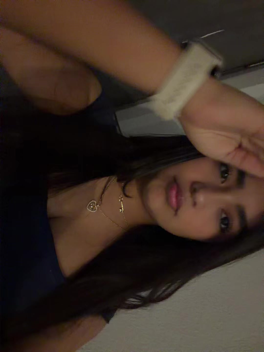 @Lauu_dzz