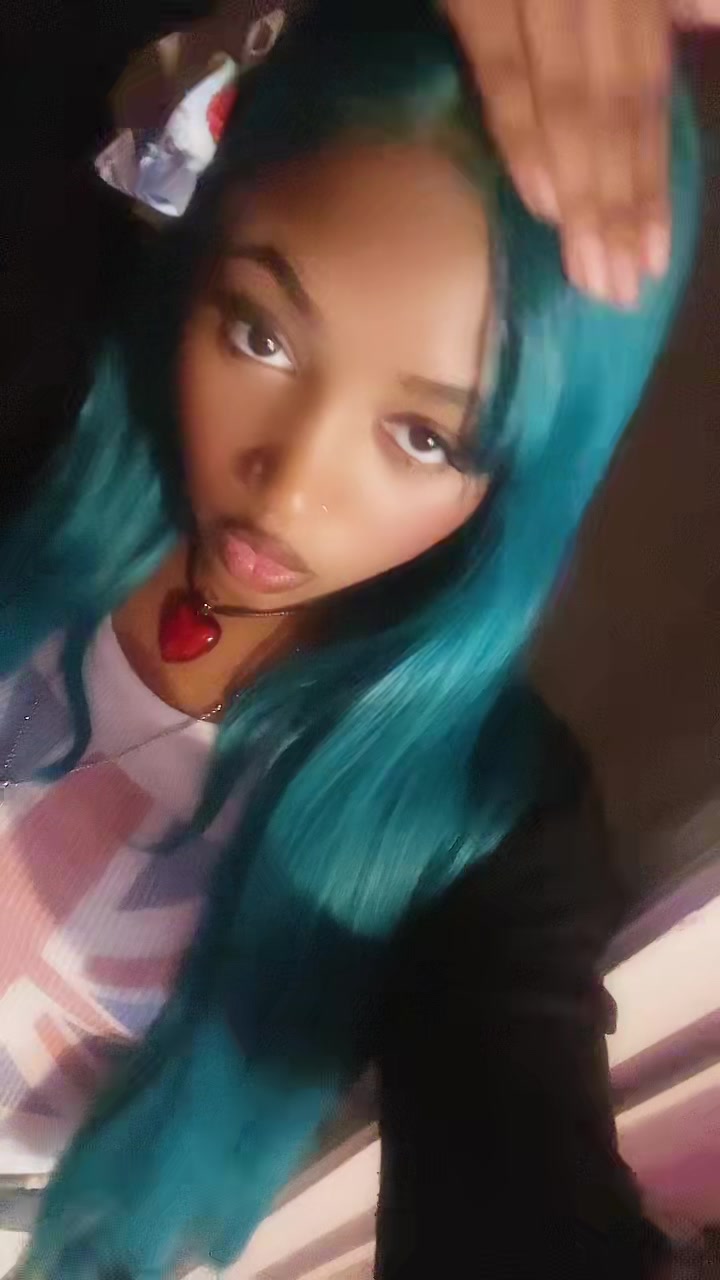 @farrah โห๐พห°