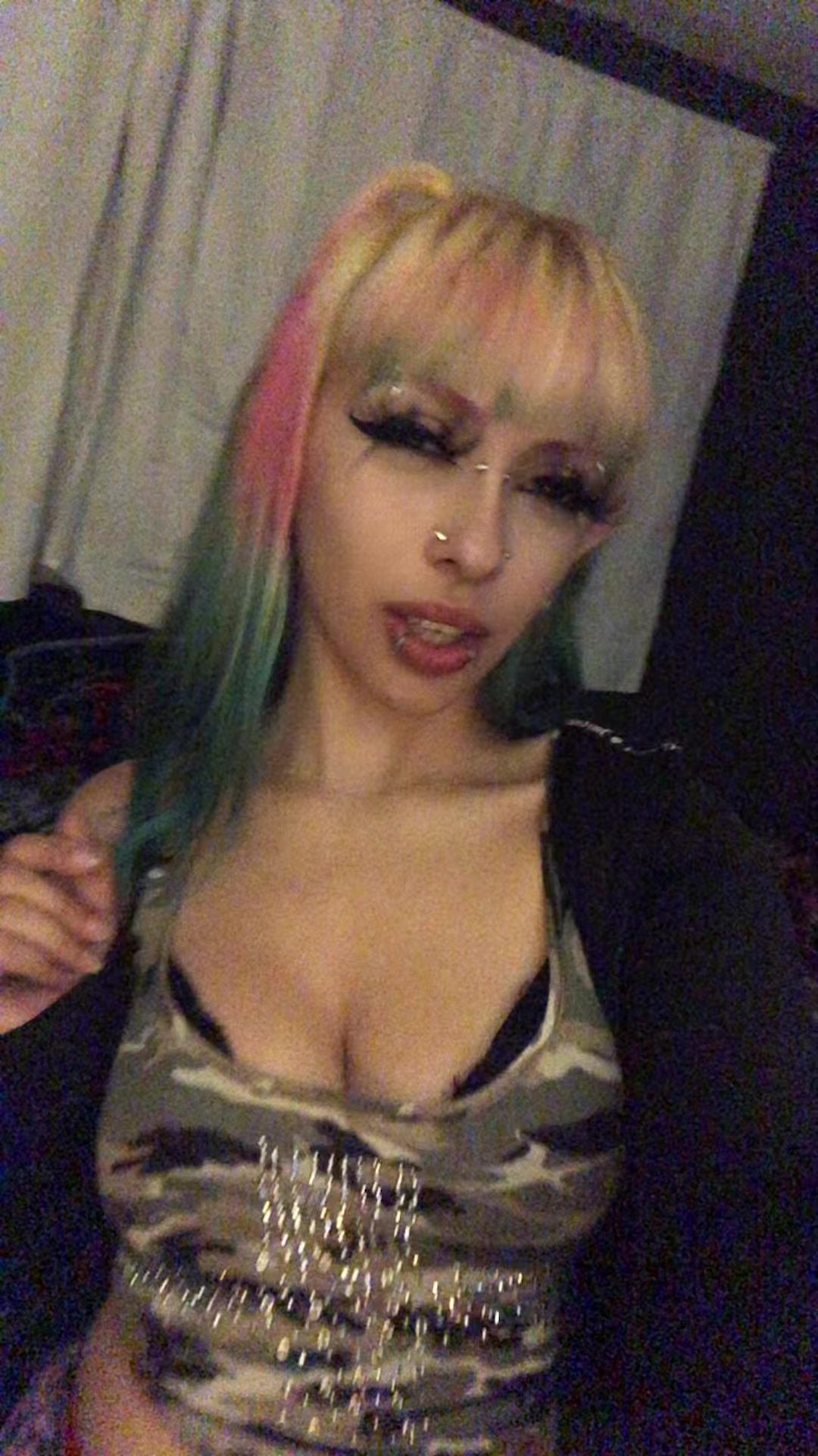 @Jessalyn