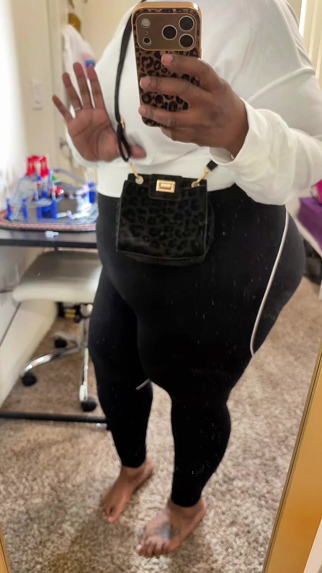 @larae_000