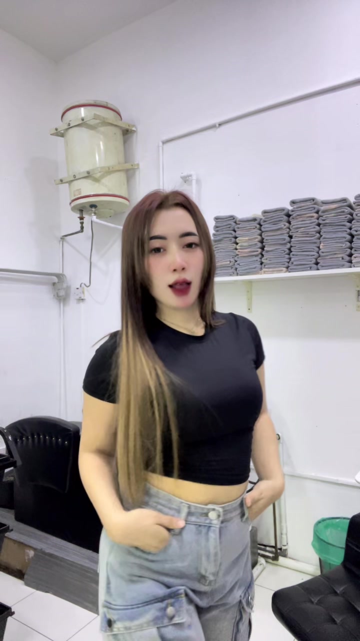 @Vebby_Veronica🦋