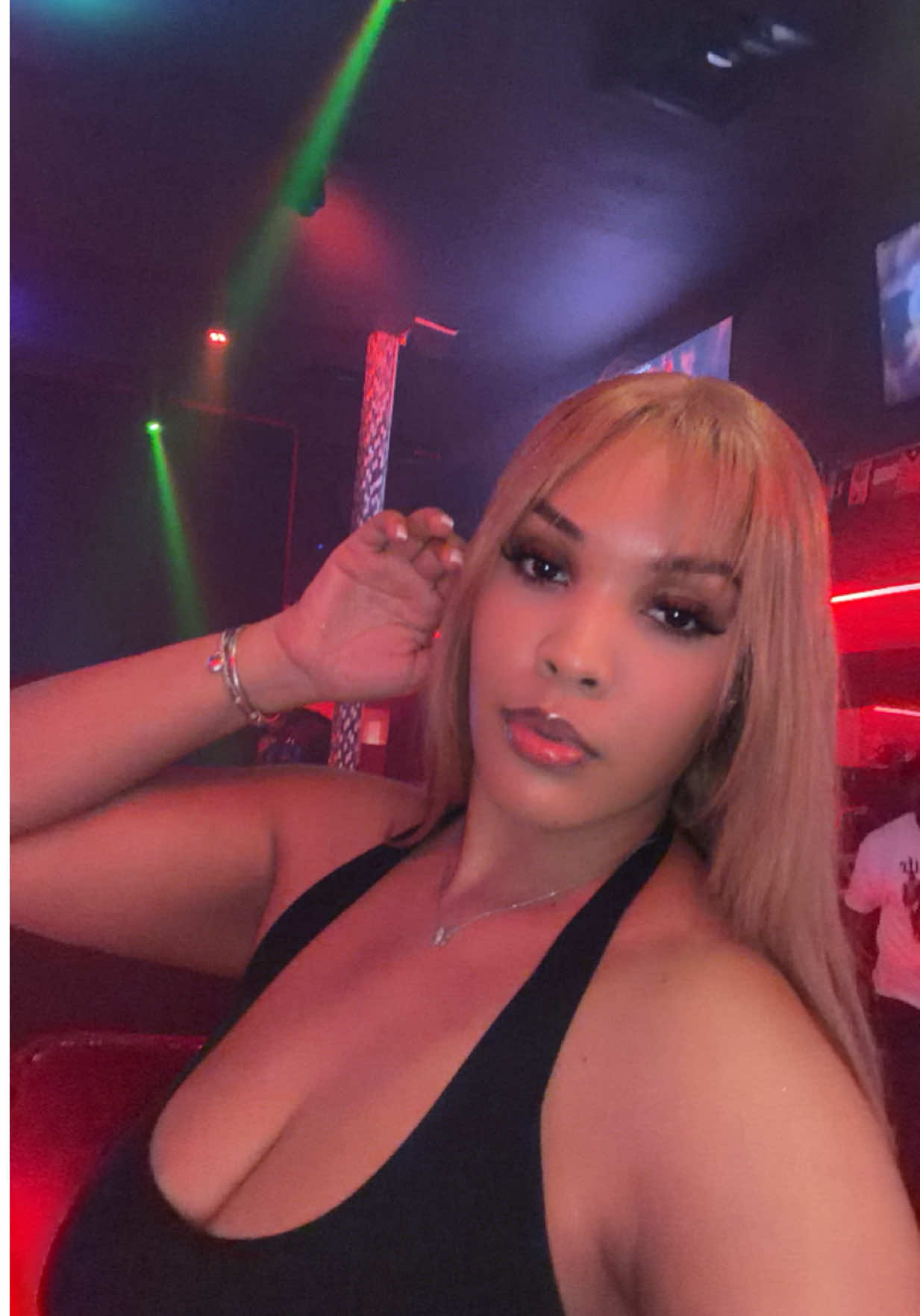 @reesey.