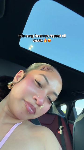 @Debbie 🩵