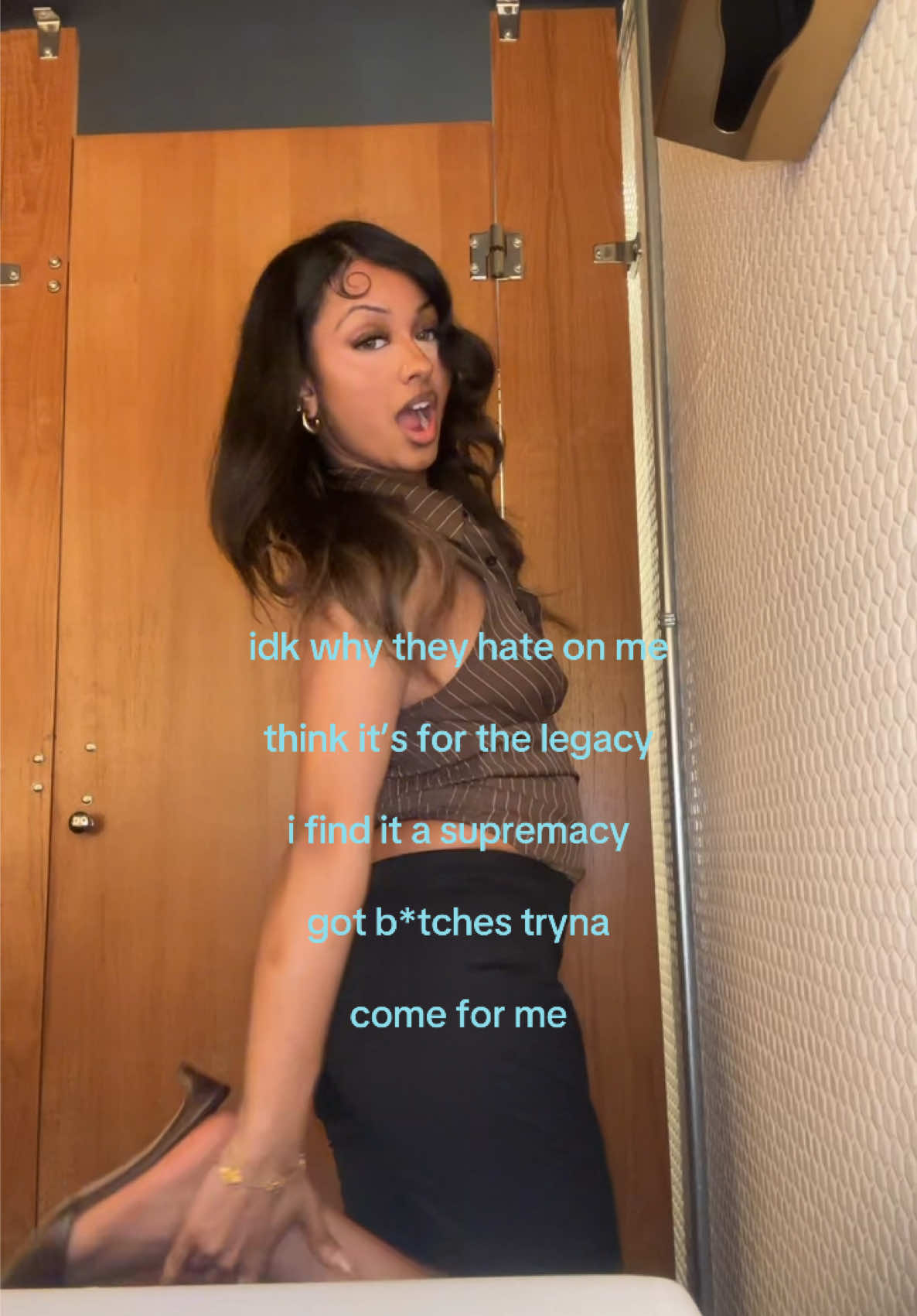 @f4xzaa