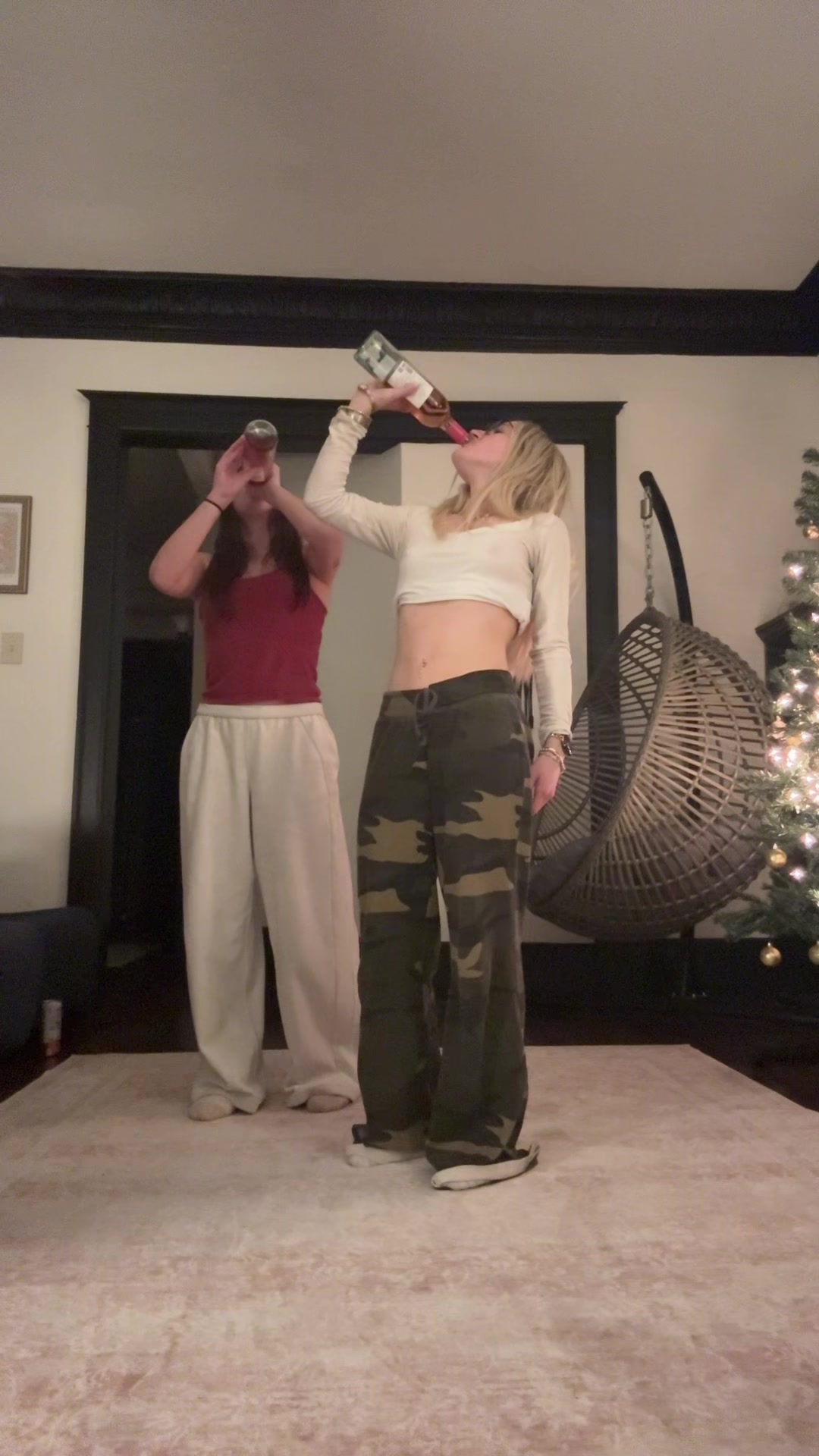 @Ella