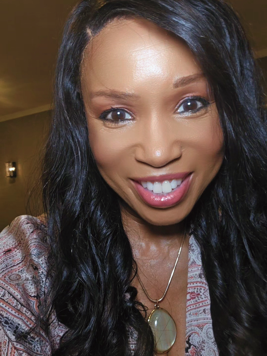 @eliseneal