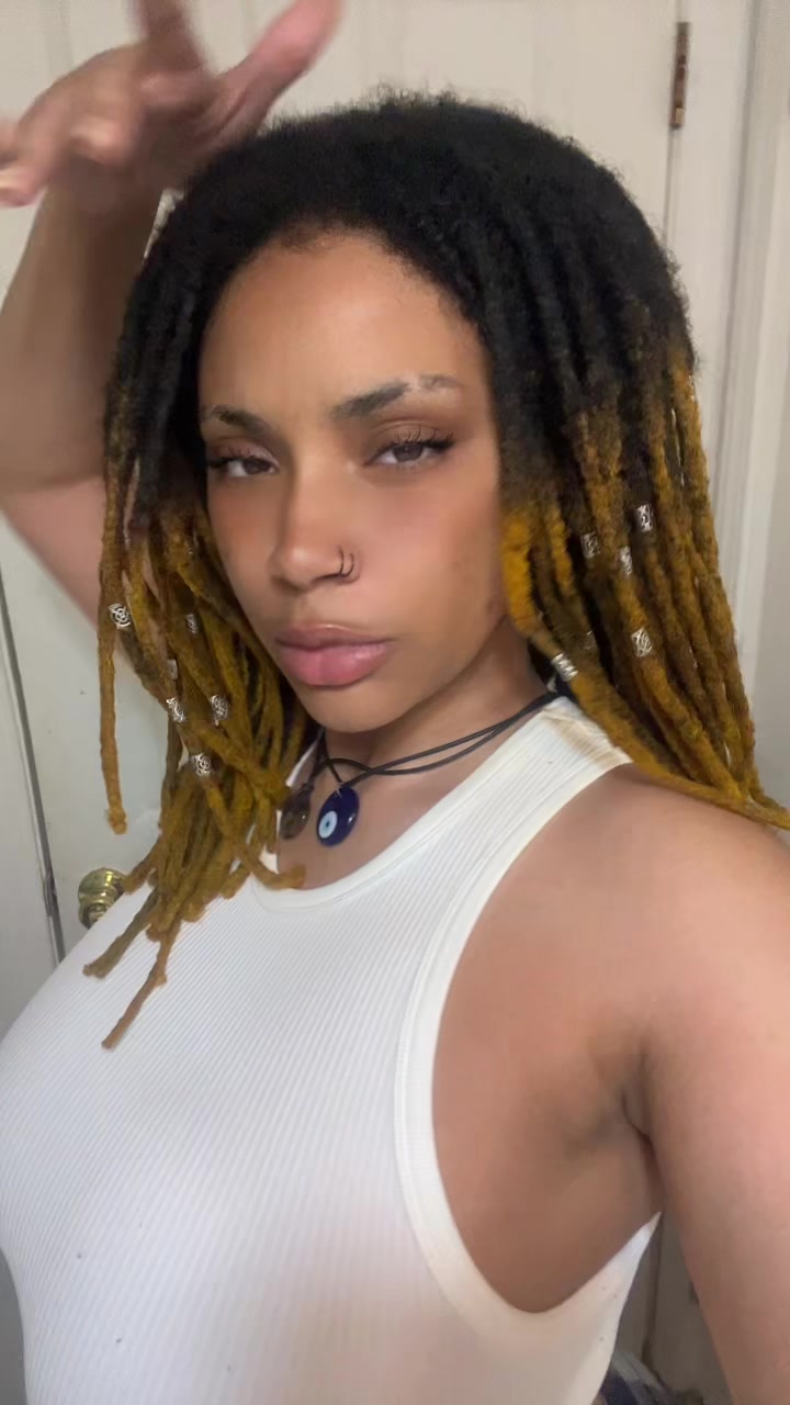 @🧿
