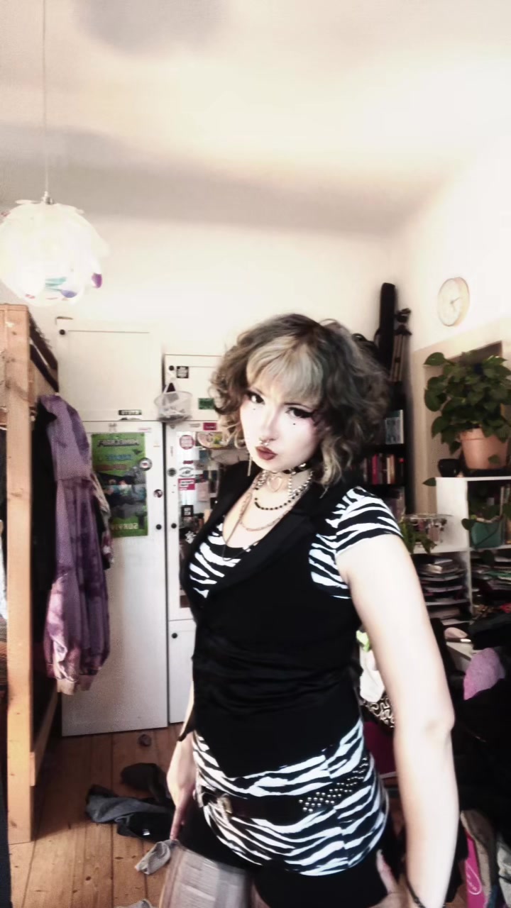 @itz_r0si