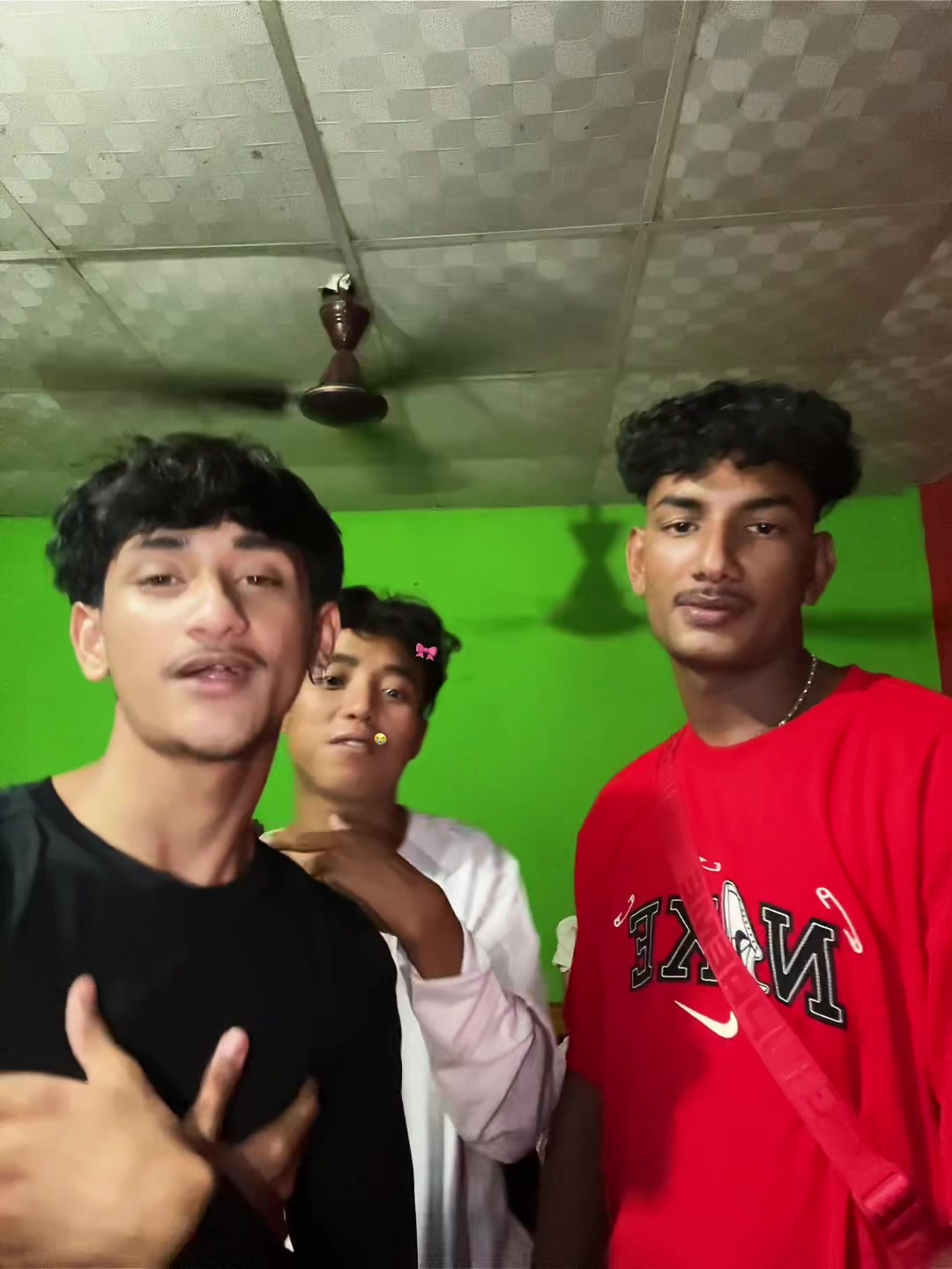 @🕷️