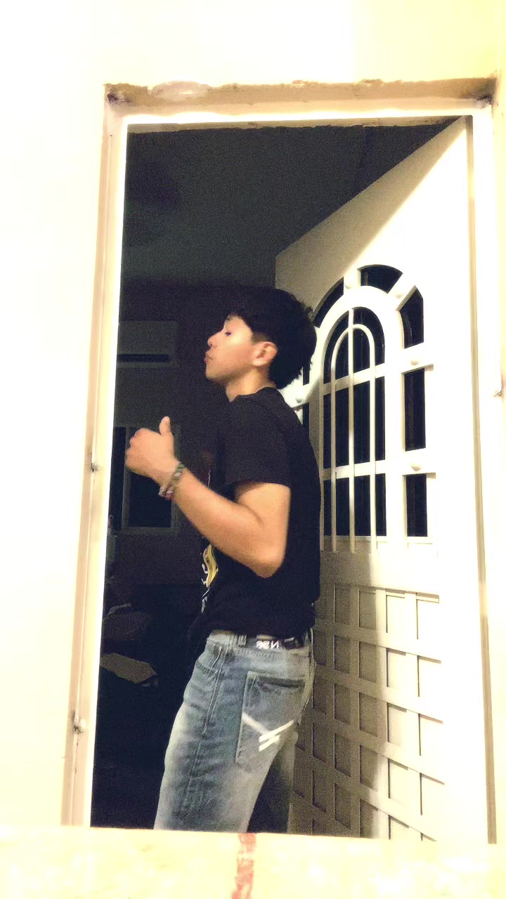 @E.Juan