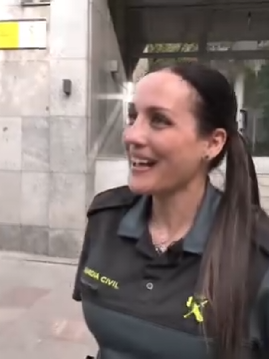 @MUJER Y GUARDIA CIVIL 🇪🇦