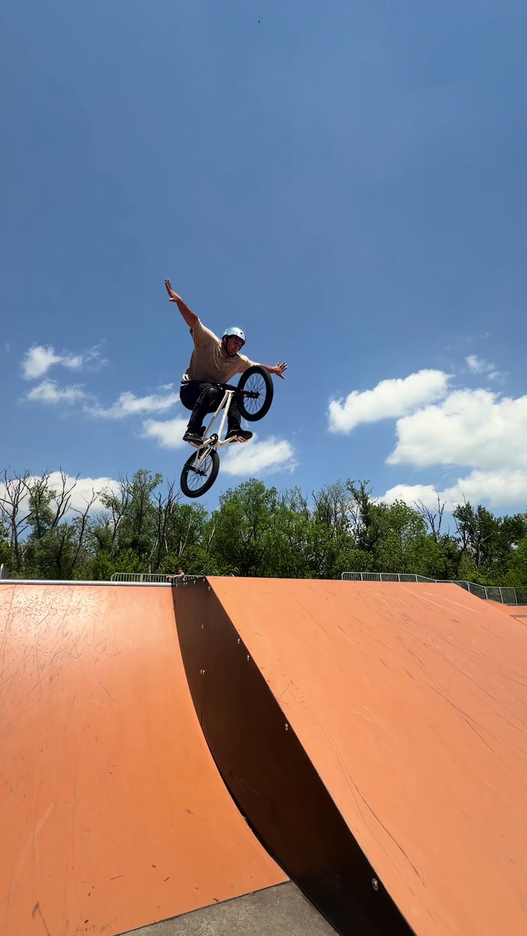 @Gabrieljrbmx