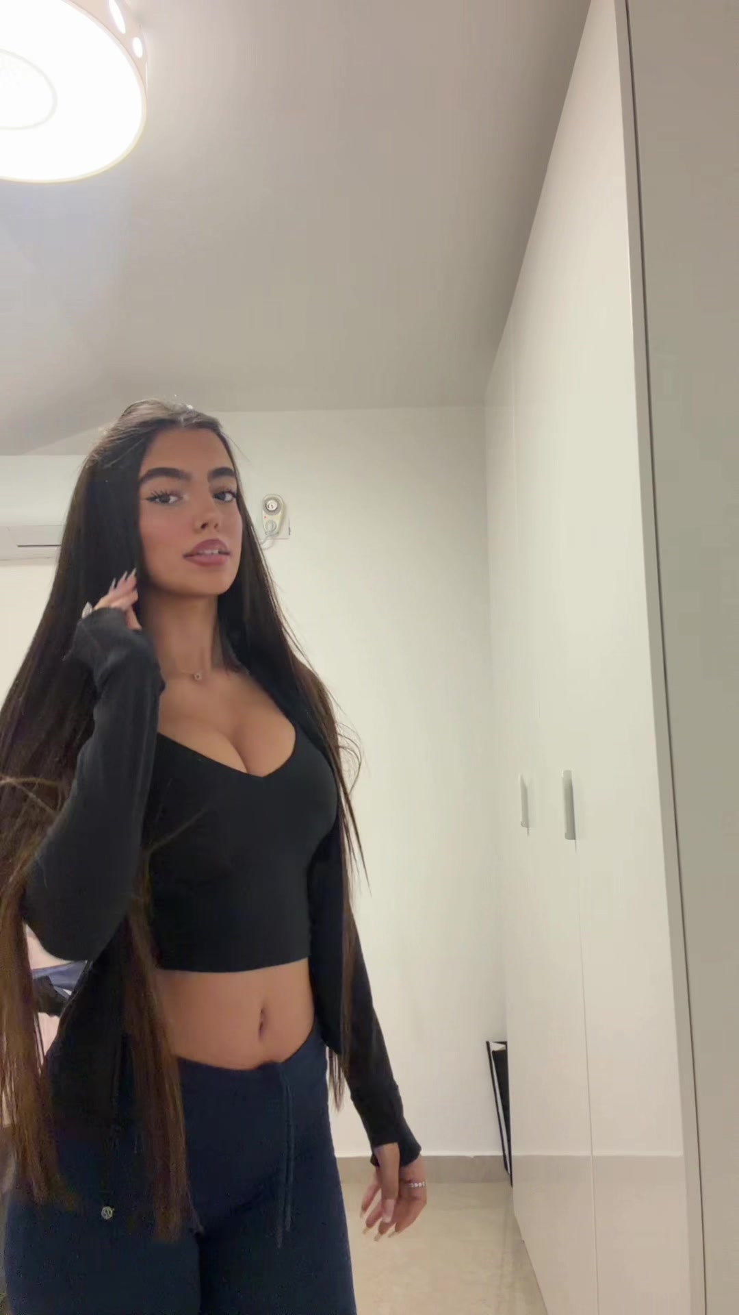 @ELIYA🦋