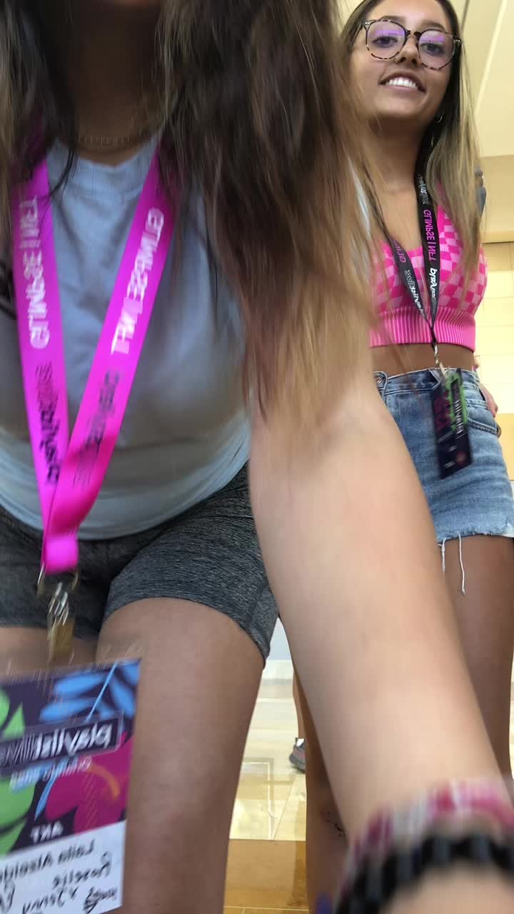 @￴￴