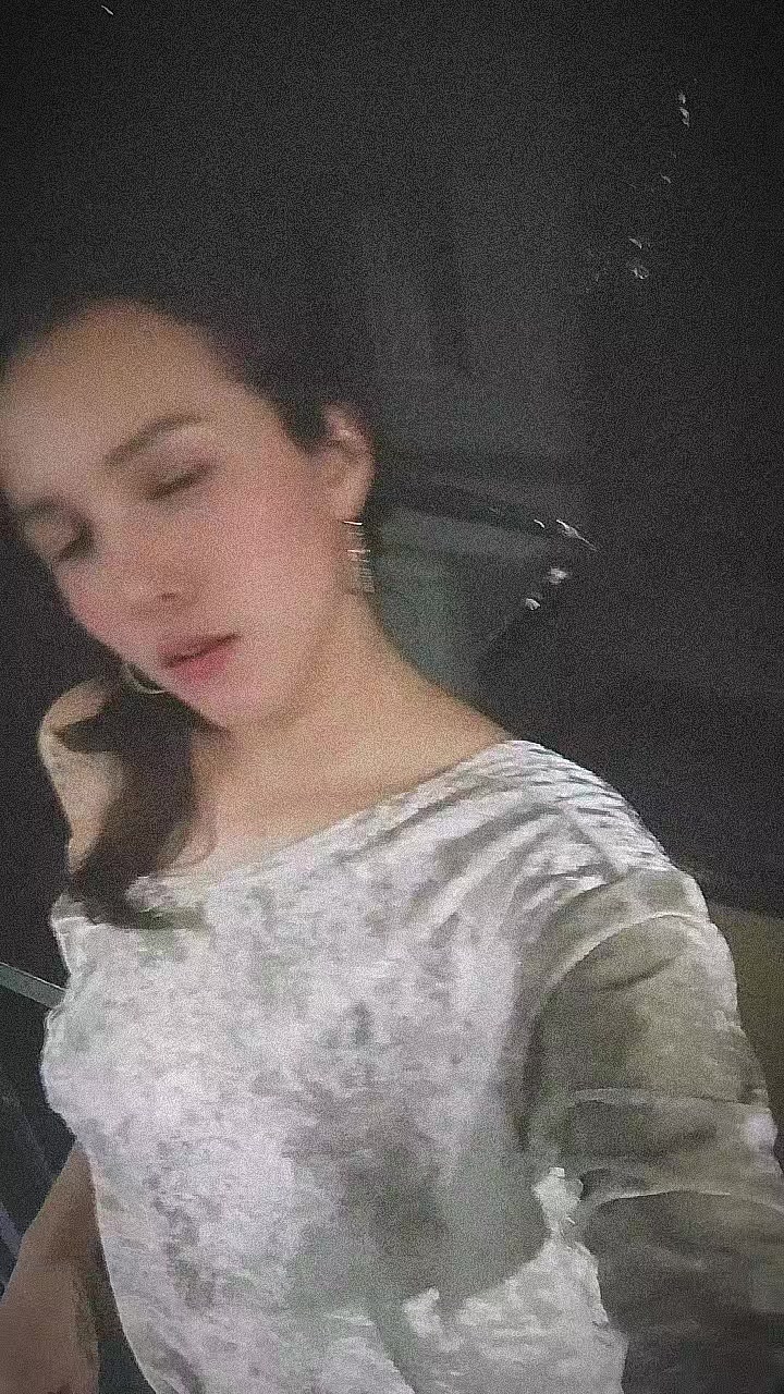 @Jenny Pinz&oacute;n