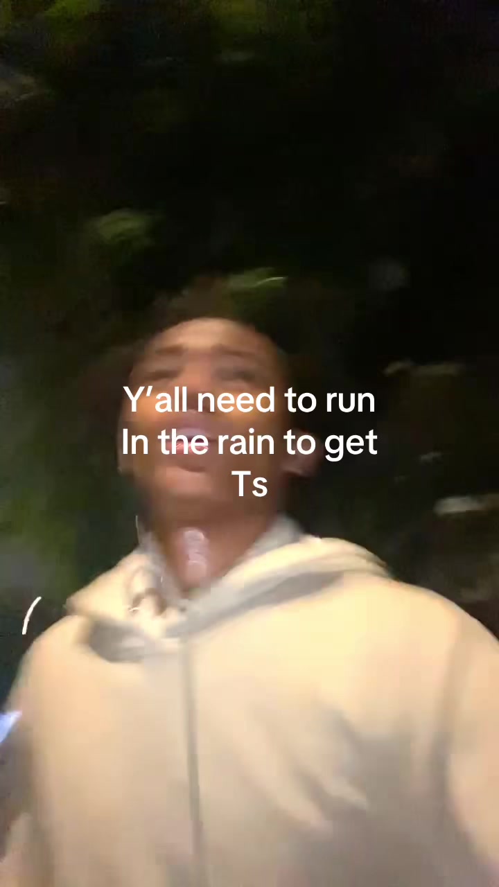 @𝕮𝖍𝖗𝖎𝖘