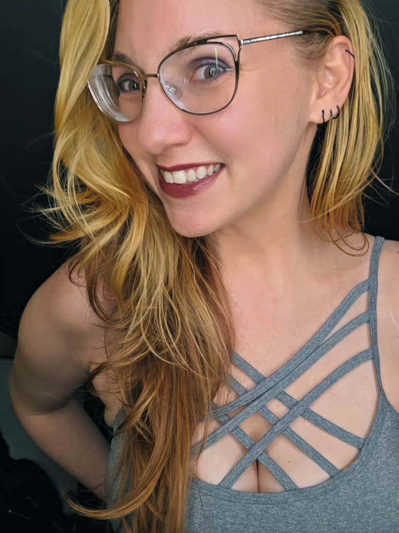 @HayAnna