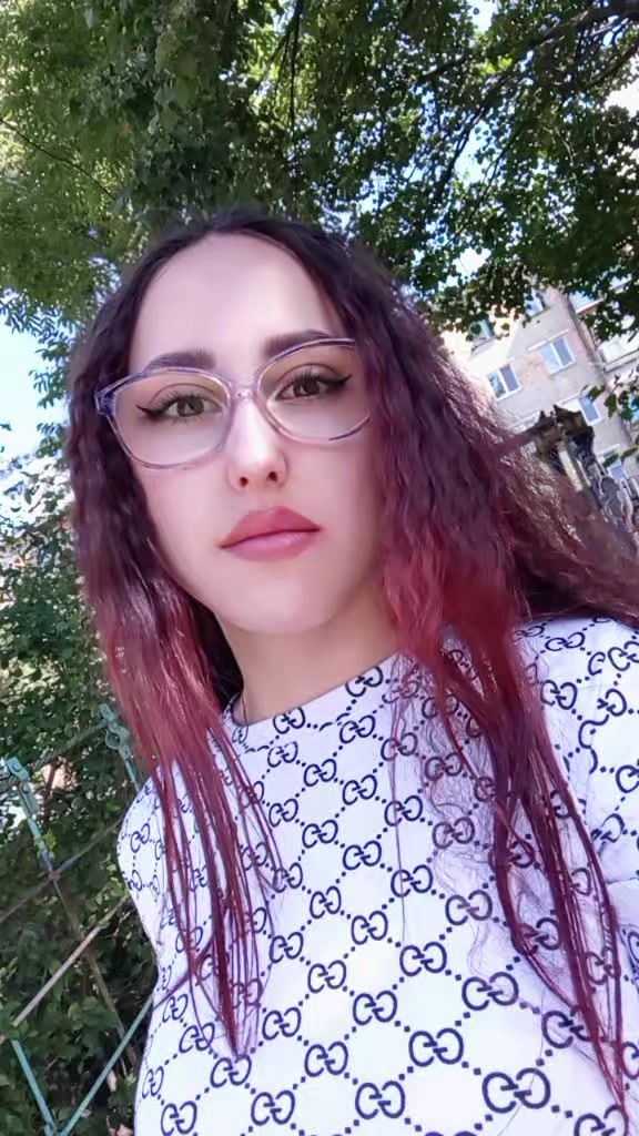 @Леся 🎶🦋