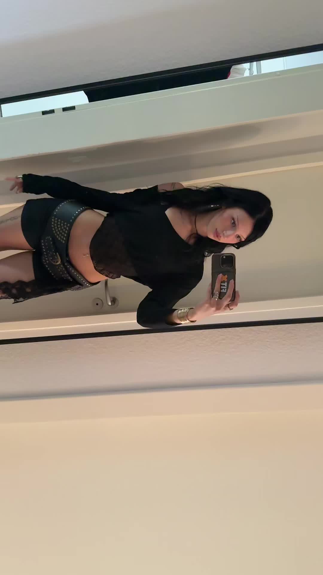 @ann-jùlie
