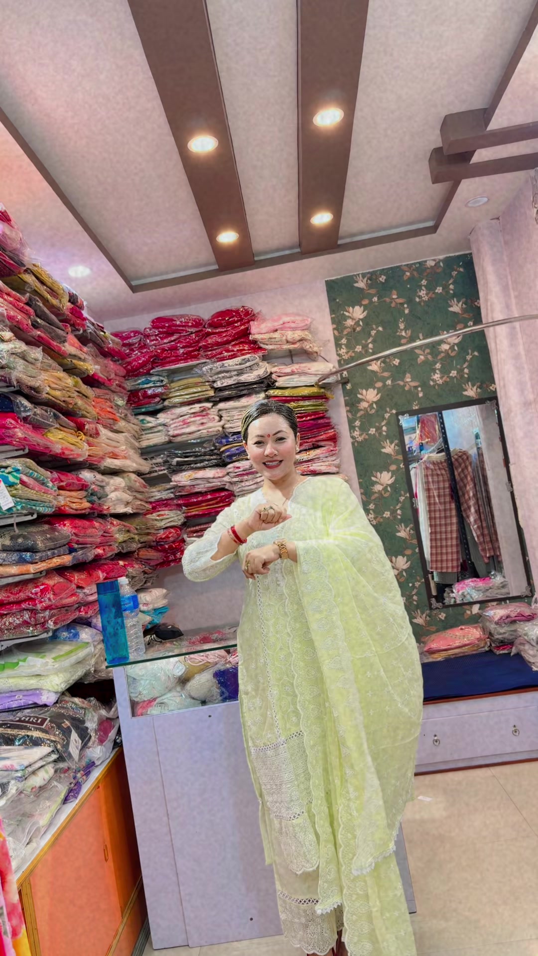 @Tara basnet😘🧿