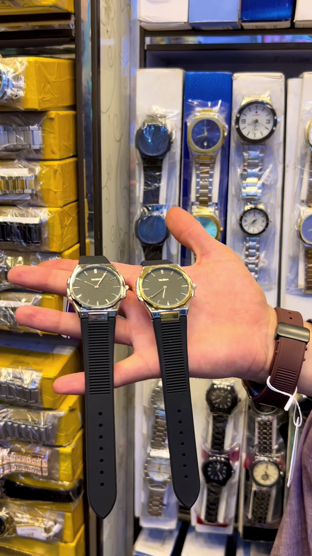 @Ayan watches