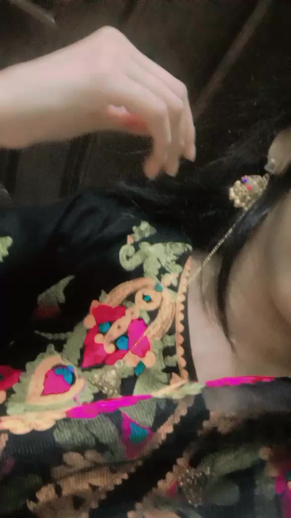 @&Ntilde;&Atilde;❀❀ احسن کی بیگم ہوں ❀❀