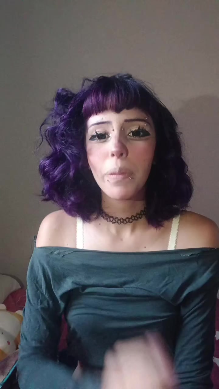 @é a ravena 🧟♀️