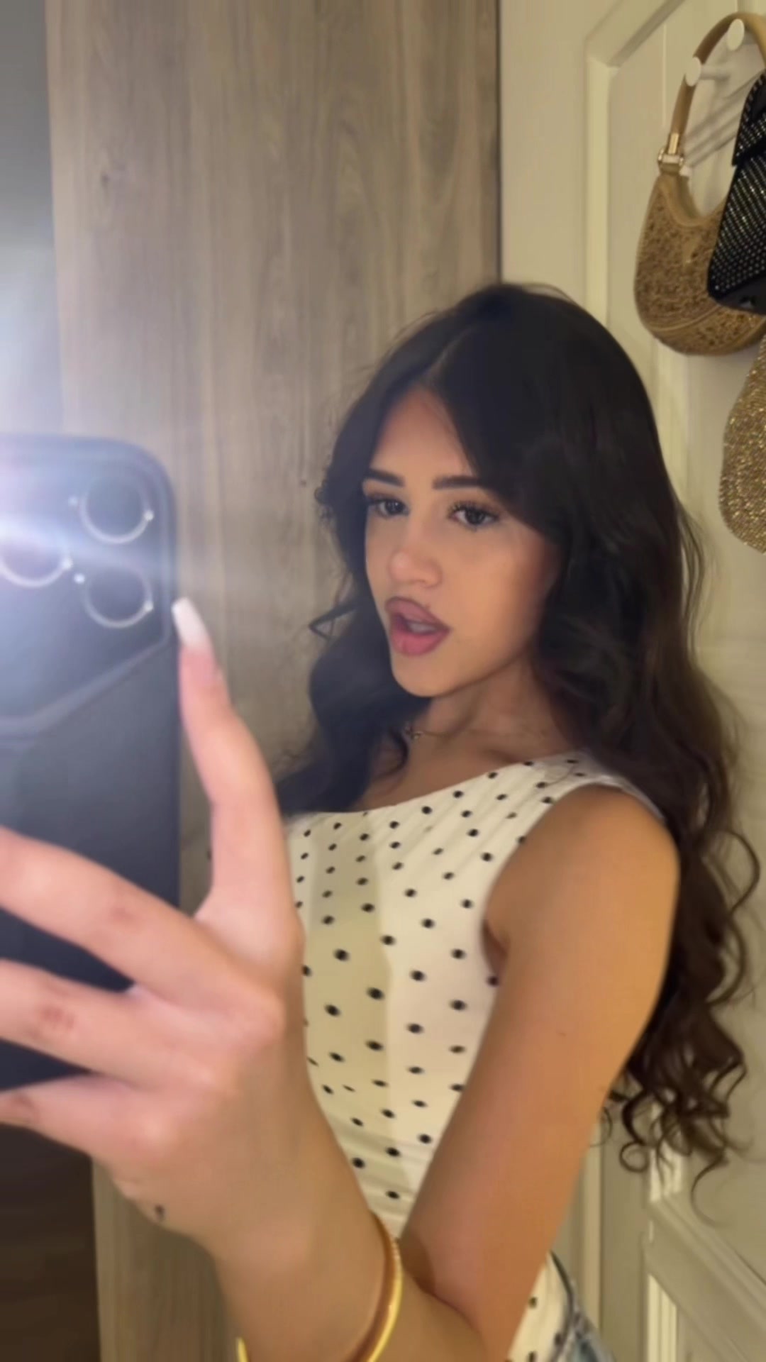 @ana🪽