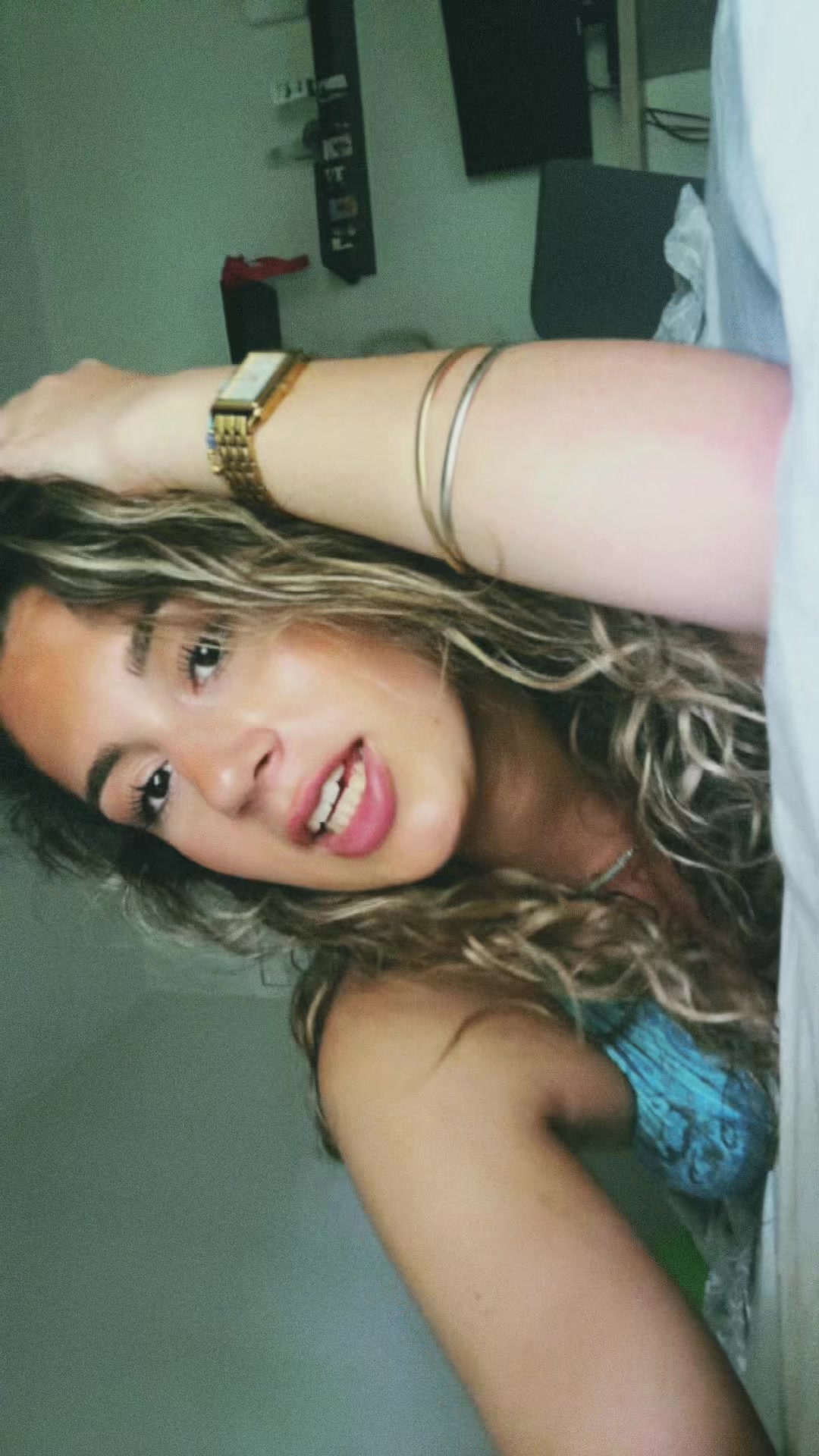 @vnx 💋💋