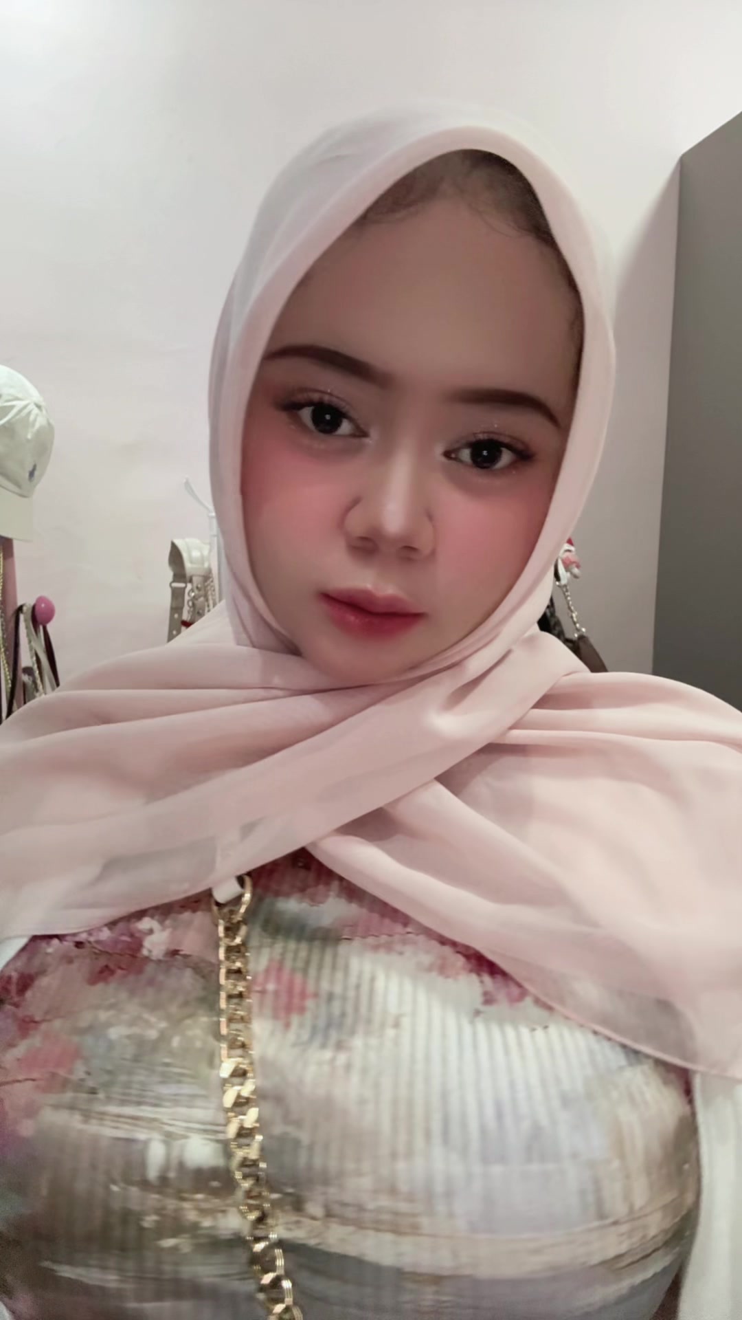 @ig: dyah.viikaa