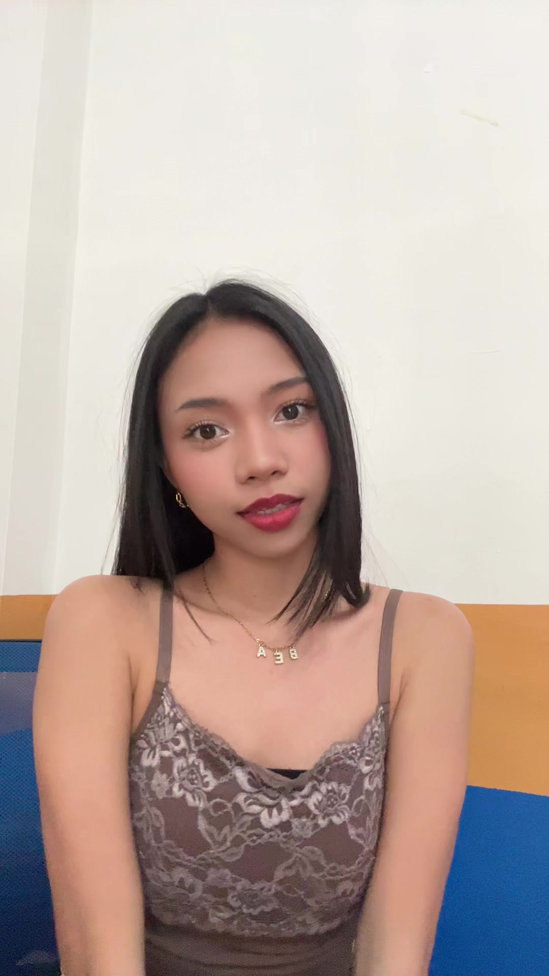 @blueee