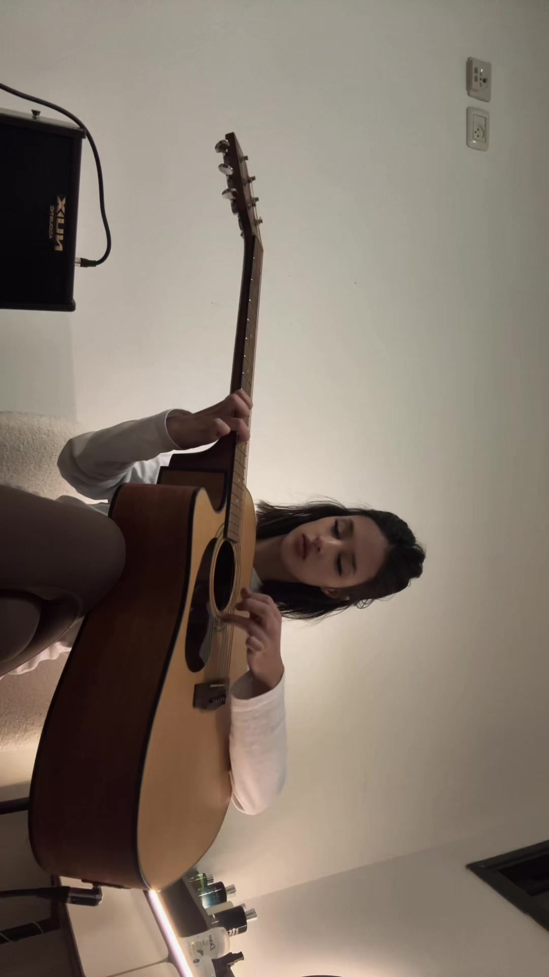 @Shirabusi