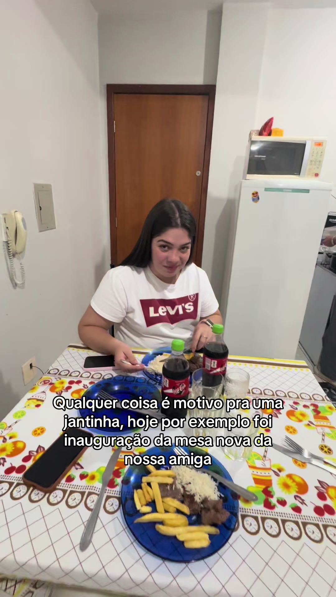 @vitoriaxchaves_