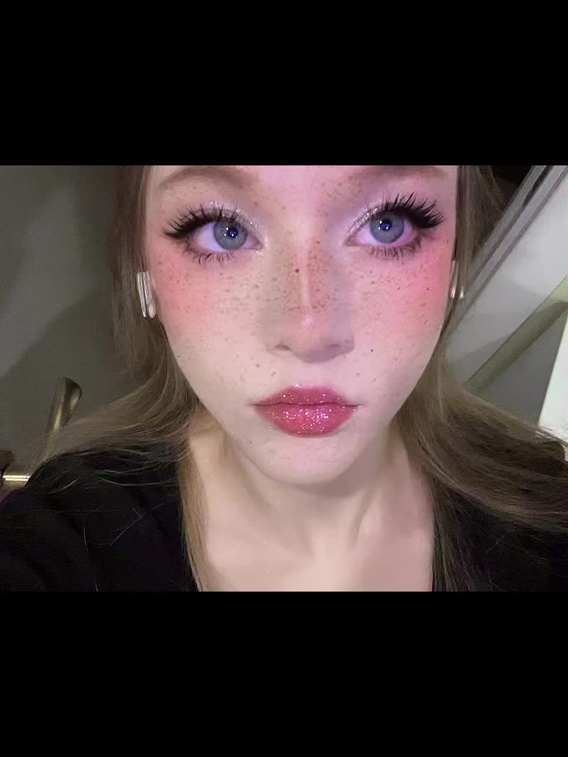 @LilyMillie
